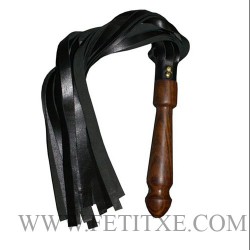 FLOGGER DE CUERO CON MANGO DE MADERA 6902