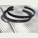 PULSERAS CON EMBLEMA BDSM TRISKEL ACERO COLOR NEGRO MATE 7448
